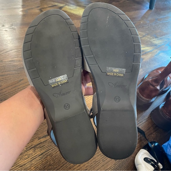 ATHLEFIT Gray Leather Cork Sole Mary Jane Clogs - Picture 8 of 8